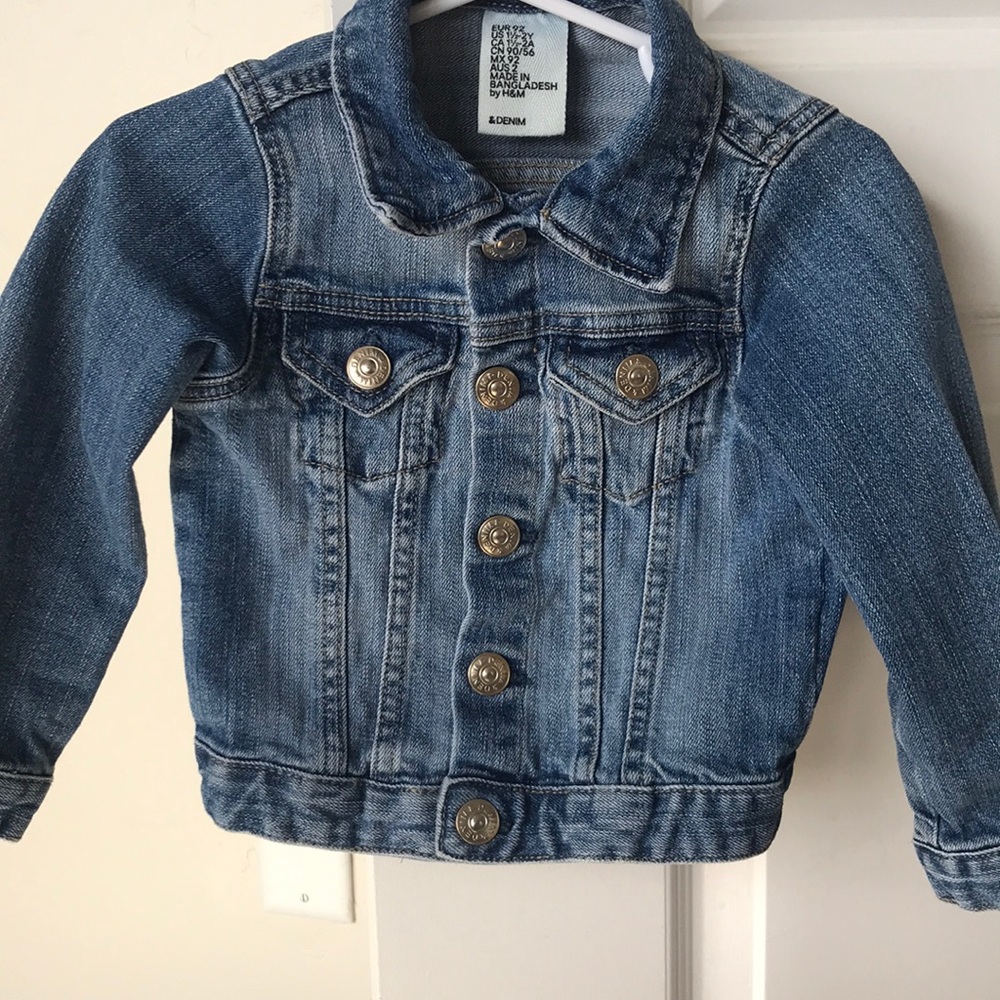 H & M jean jacket. Size 1 1/2 -2 years